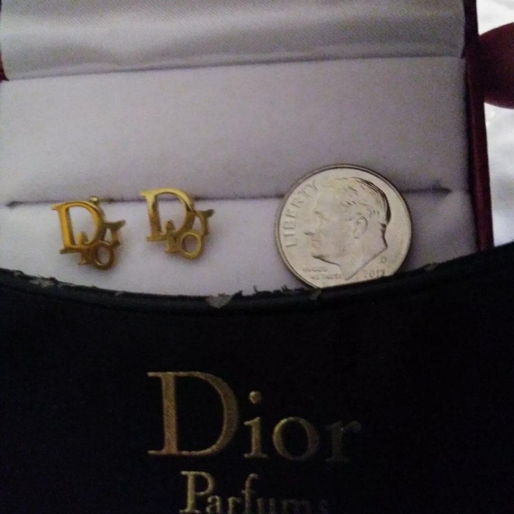 PETITE DIOR SMALL STUD SIGNATURE EARRINGS - Picture 2 of 4